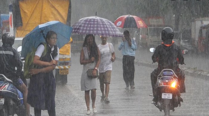 Mumbai On Alert For Heavy Rain, Is Already Waterlogged