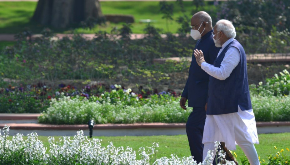 PM Modi calls on President Kovind; briefs him about Ukraine situation
