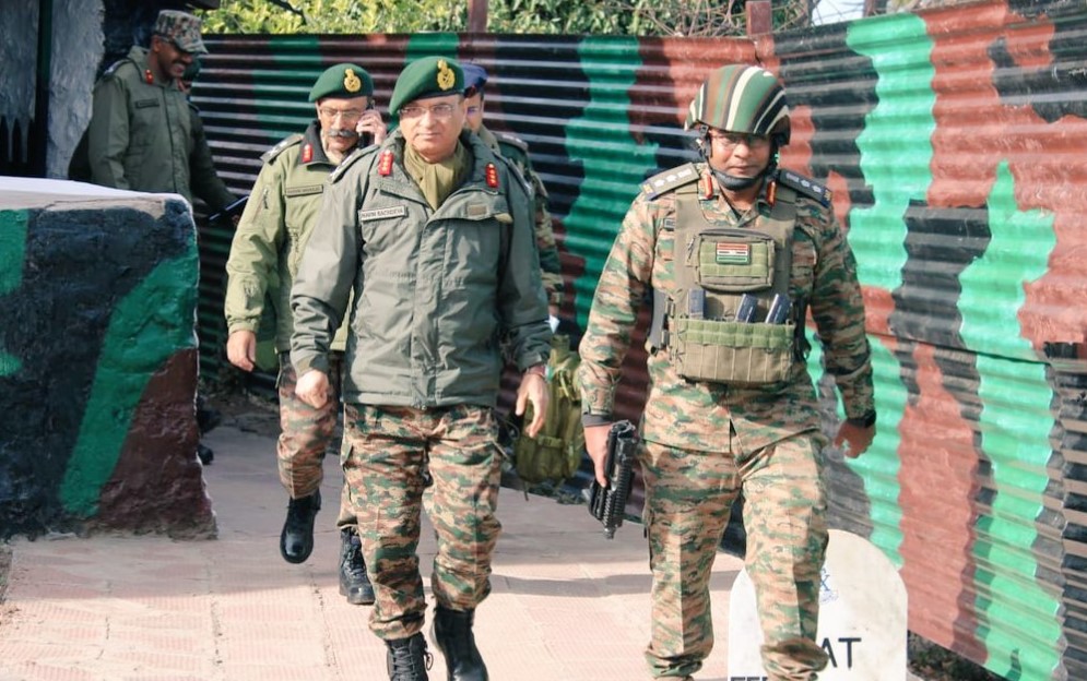 DG ITBP SS Deswal visits border posts, gives away awards to brave jawans in Eastern Ladakh