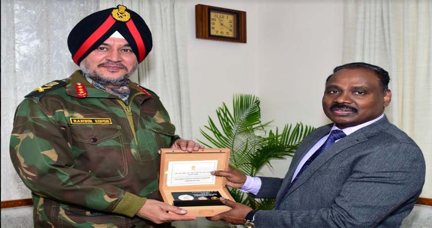 Lt. Gen. Ranbir Singh Northern Army Commander meets Lt. Governor