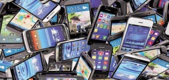 Kashmir: People continue to suffer as mobile, internet remain suspended since Aug 5