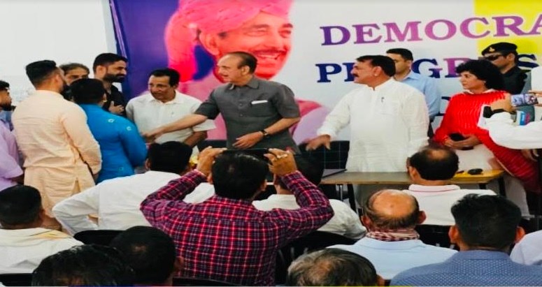 Release salary, ensure security to KP employees: Azad to Govt