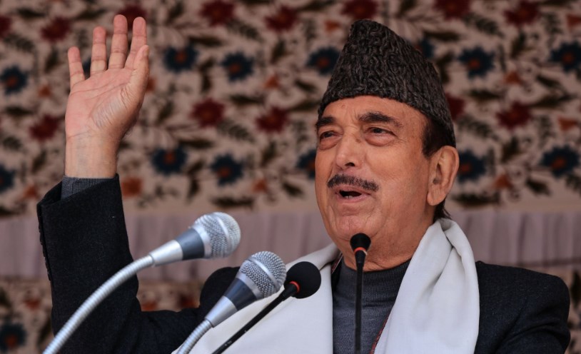 Centre should take advantage of no or less militancy in J-K, start development activities: Azad