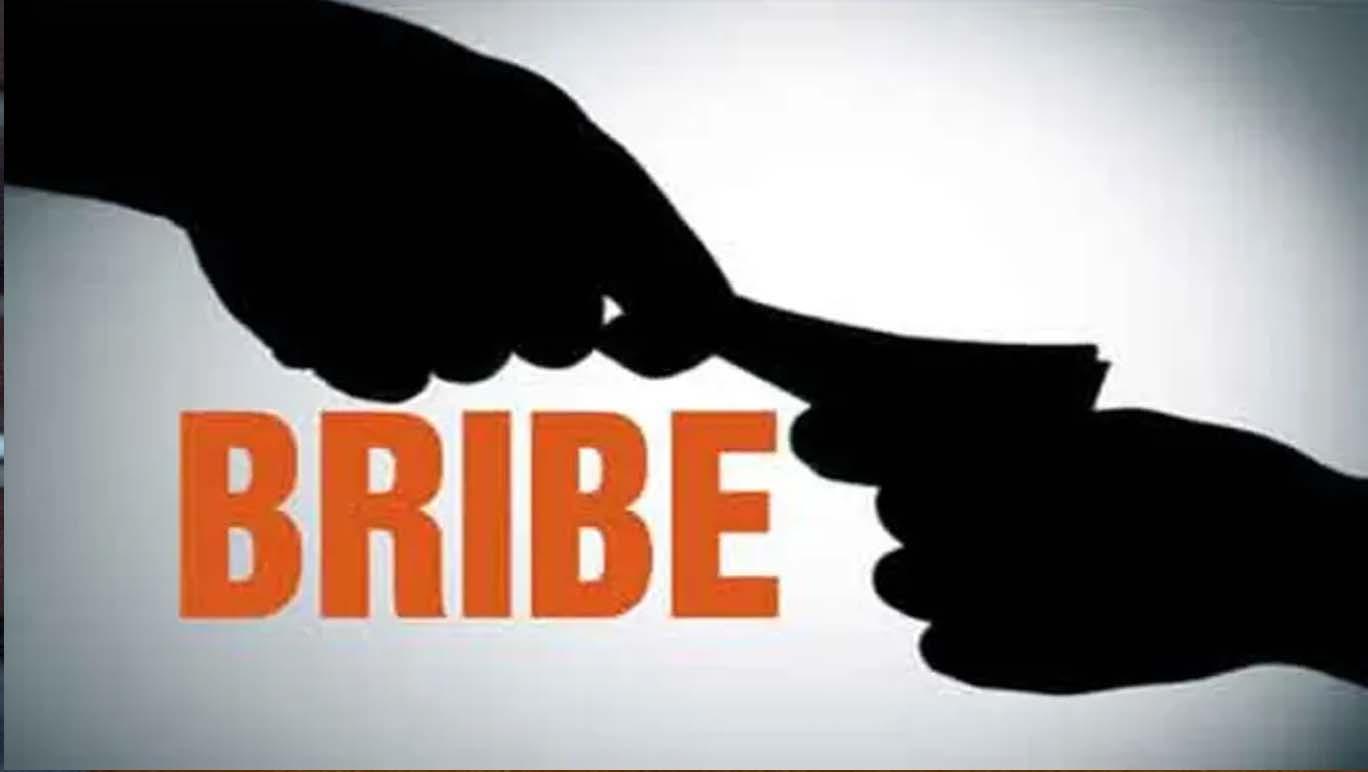 J&K:ACB arrests absconding head constable in Bribery Case