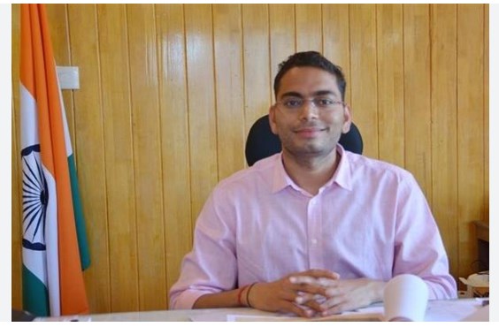 DM Jammu restricts use of animal for drawing any vehicle, carrying load between 12 noon to 3:00 PM