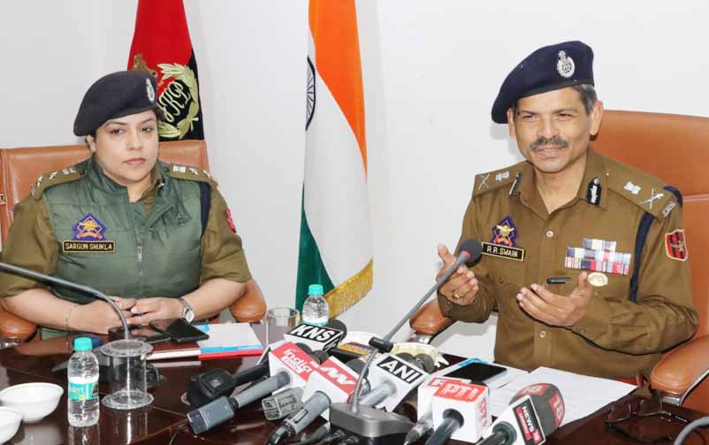 Group of officers recently placed in Non functional grade call on DGP