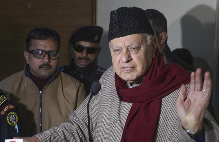 ADGP Mukesh Singh inspects drug de-addiction centre in Rajouri