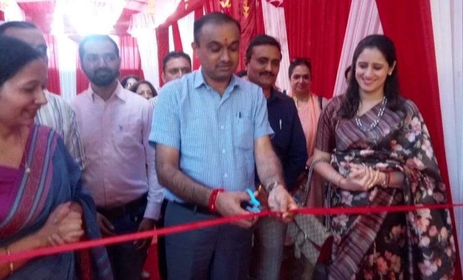 Director school education relax age criteria for admission in class 1st