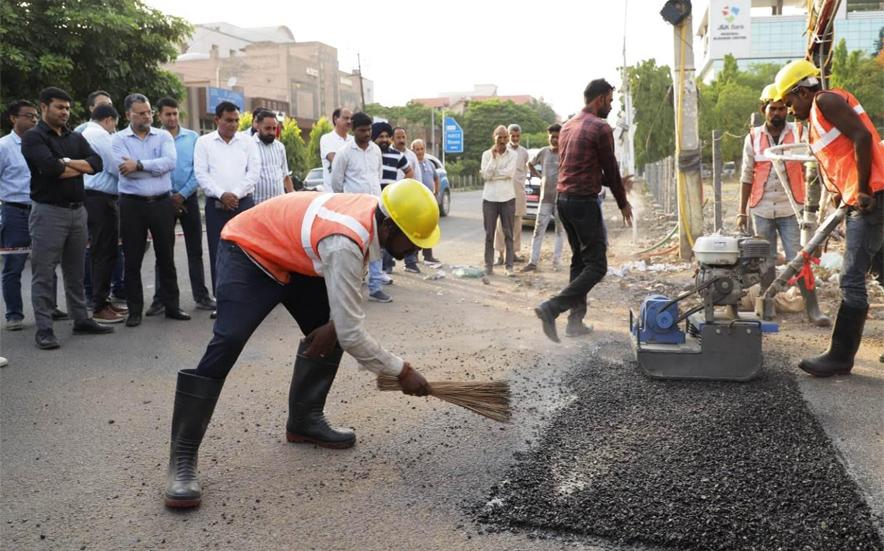 JMC launches AI-driven pothole detection system and cold emulsion patching machine for pre-monsoon road repairs