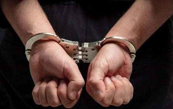 Army personnel held in possession of banned drugs at Srinagar airport