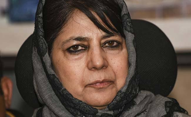 No political meeting allowed in Kashmir hotels, all party meet at my residence today : Mehbooba 