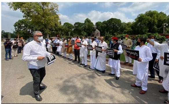 Opposition to meet President Kovind today over Farm Bills, suspension of MPs