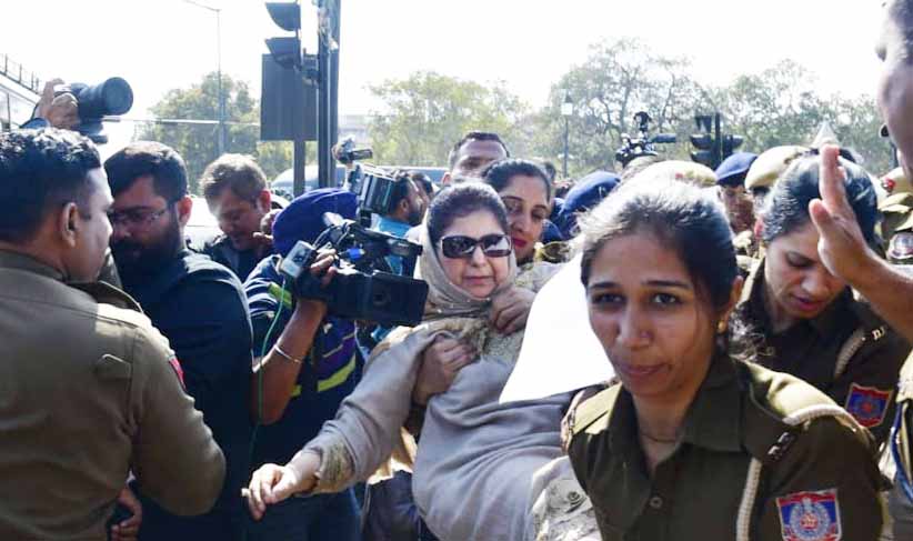 Mehbooba protests against J&K anti-encroachment drive in Delhi; detained
