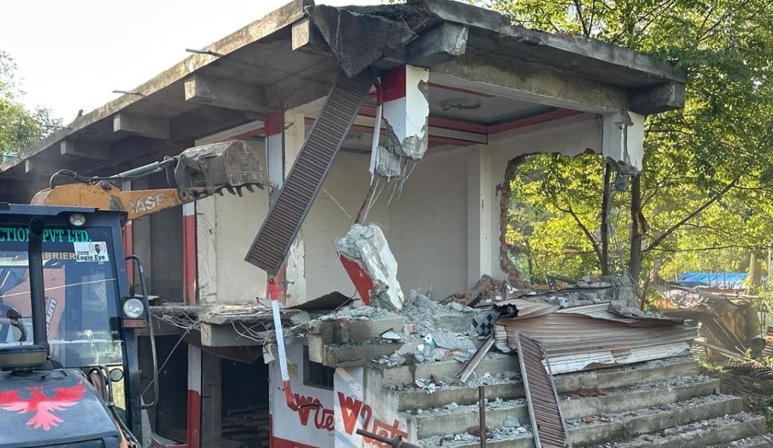 South Kashmir: Police Demolish Rs 1 Crore Illegally Acquired Property of Drug Peddler