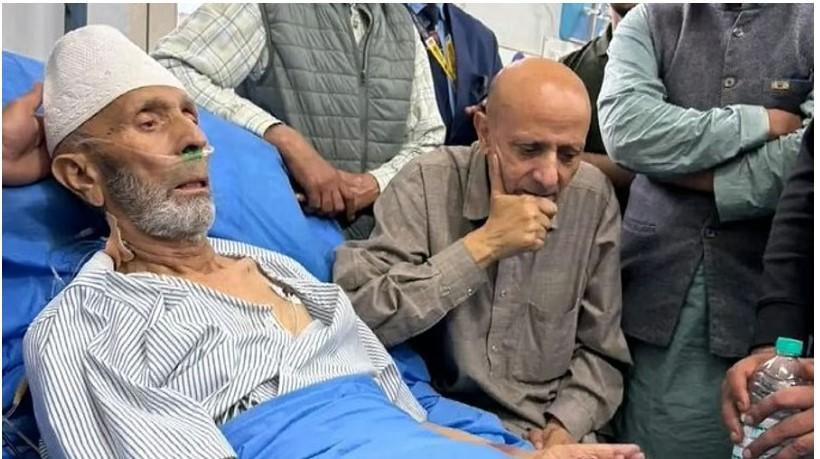 Jailed MP Engineer Rashid's father dies at 85