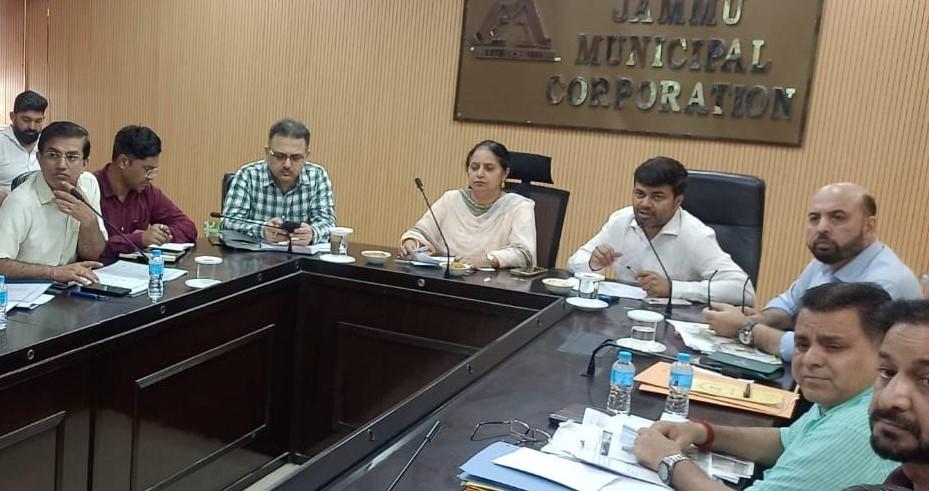 Commissioner Secretary H&UDD reviews SASCI flood restoration works in Jammu; conducts on-site inspections