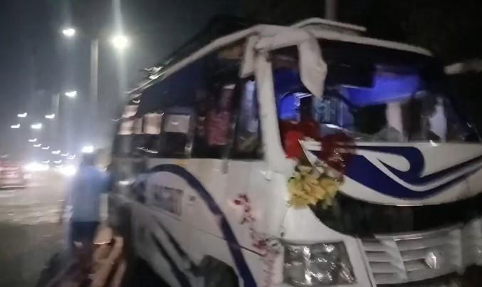 Mini-Bus Carrying Students Overturns in Jammu; CM Omar Abdullah Expresses Anguish