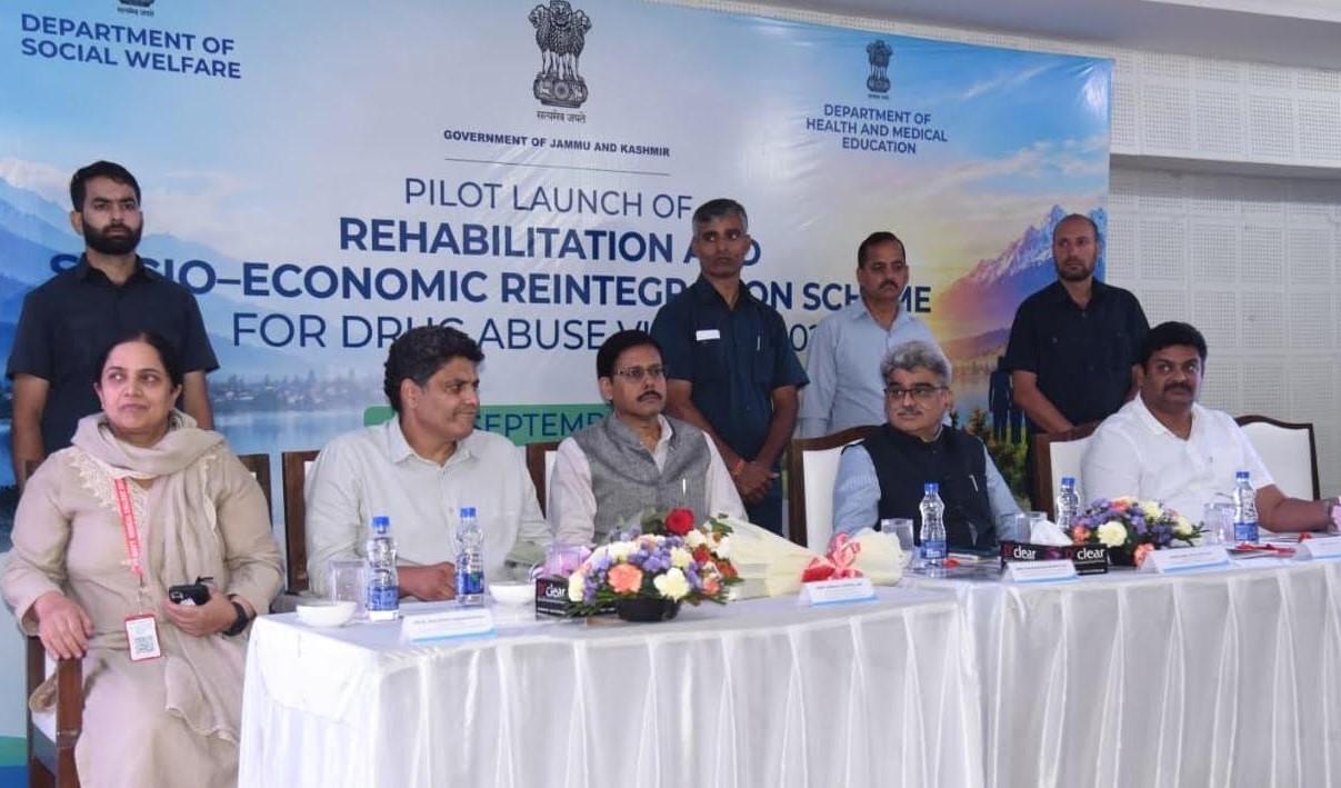 CS dedicates Socio-Economic Rehabilitation Centre for Drug Abuse victims at IMHANS Sgr