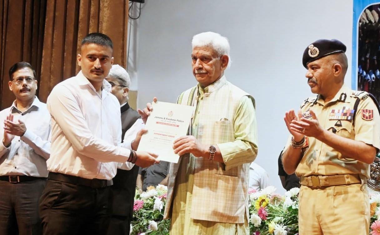 Lieutenant Governor Hands Over Appointment Letters to Newly Appointed Constables of J&K Police