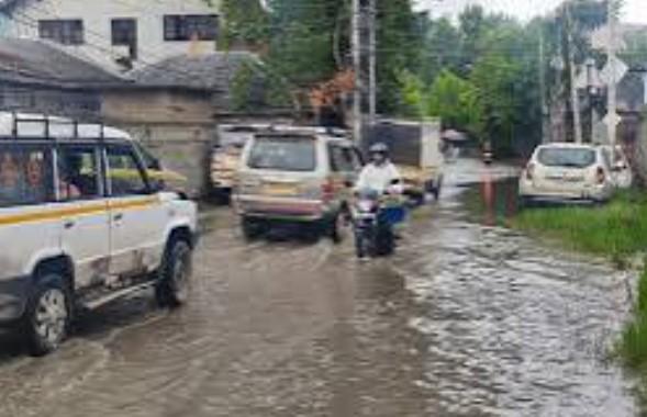 MeT Warns of Flash Floods, Landslides as Fresh Wet Spell Looms Over Jammu Kashmir