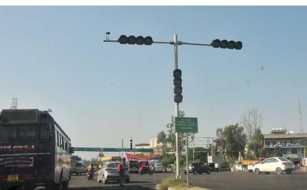 Traffic City Police seize 7 two wheelers for violation of rules