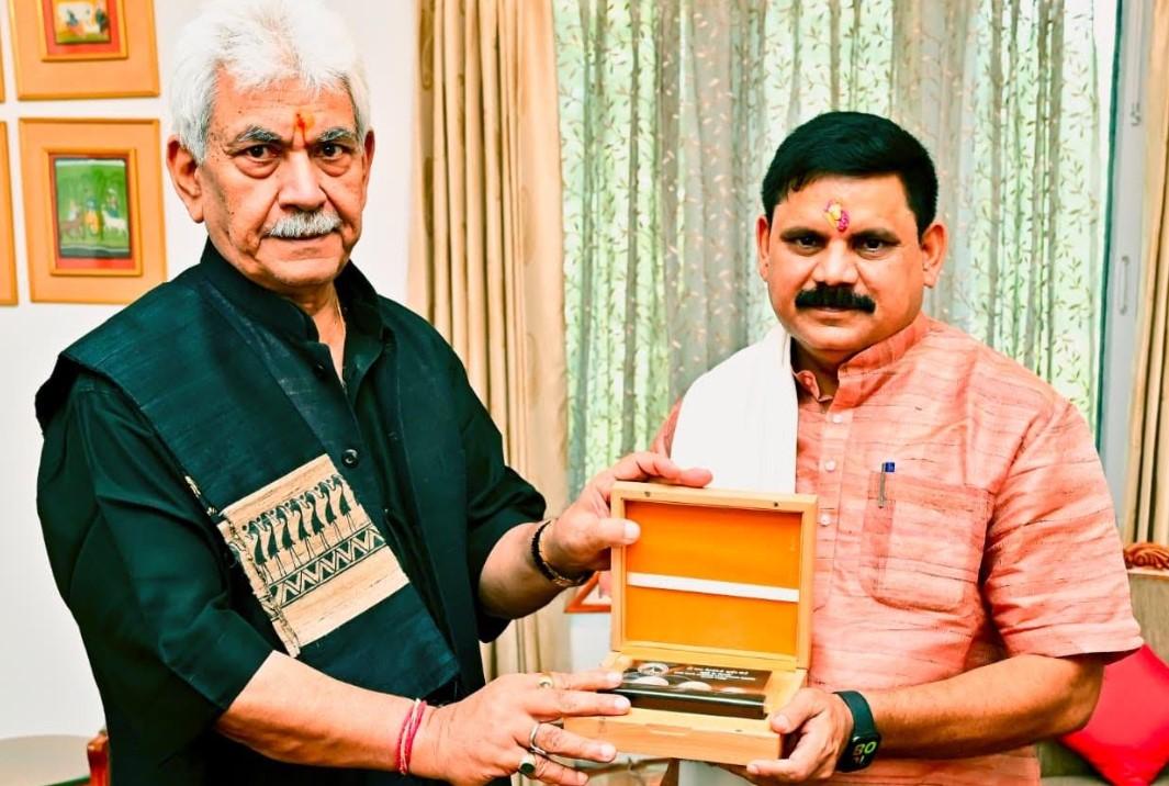 Union MoS Satish Chandra Dubey Calls on LG Manoj Sinha at Lok Bhavan