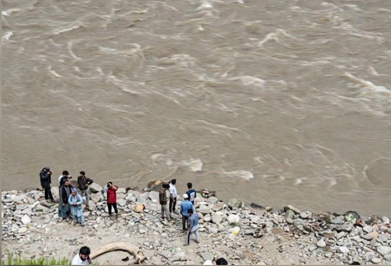 Vehicle plunges into rivulet, 5 workers of Pakal Dul Project killed