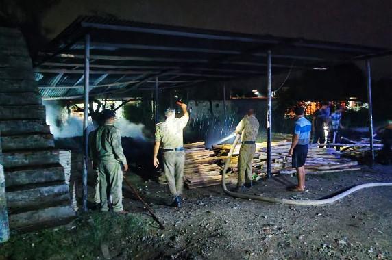 Swift Response by 15 Field Ammunition Depot Saves Nearby Properties in Jindrah Fire