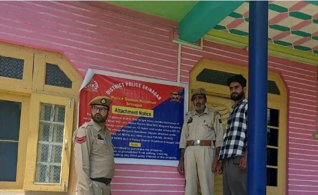 Police attach properties of Drug Peddlers Worth ₹1.5 Crore in Srinagar