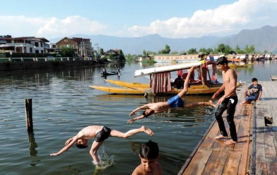 Heatwave to continue in JK for two more days, warns MeT