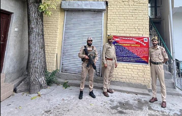 Srinagar police attach Rs 4 crore worth property of notorious drug trafficker in Budgam