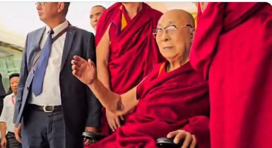 Dalai Lama returns to Ladakh, reinforcing India’s Himalayan Buddhist link