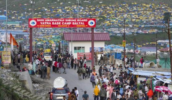 Over 8,700 pilgrims leave Jammu in ninth batch of Amarnath Yatra