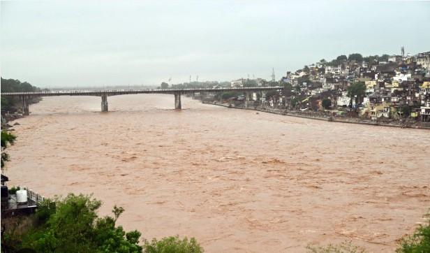 MeT issues flash flood advisory as heavy rain to hit J&K from July 18