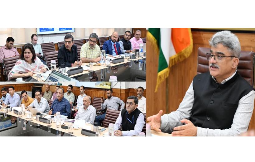 Chief Secy reviews Renewable Energy initiatives of Science & Tech Deptt