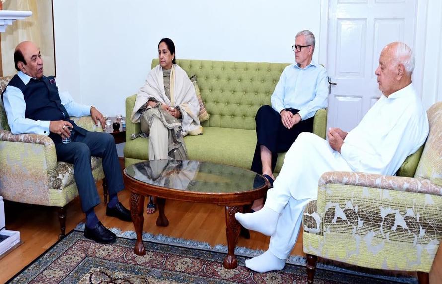 Bihar Governor Syed Ata Hasnain meets CM Omar Abdullah in Srinagar