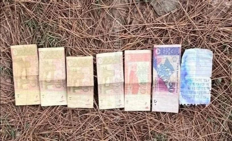 Pakistani Currency recovered during search operation in Poonch