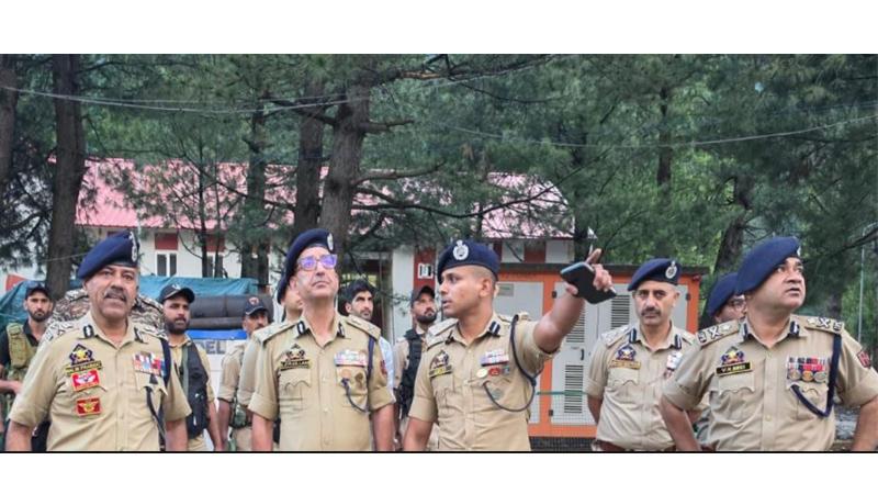 Remain alert, maintain coordination to ensure peaceful Amarnath Yatra: DGP Prabhat to officers