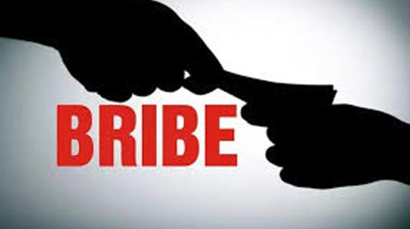 ACB arrests patwari, associate while accepting Rs 70,000 bribe in Jammu