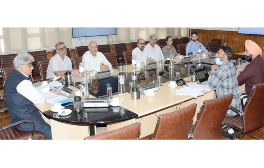 Chief Secretary reviews implementation of new Labour Codes