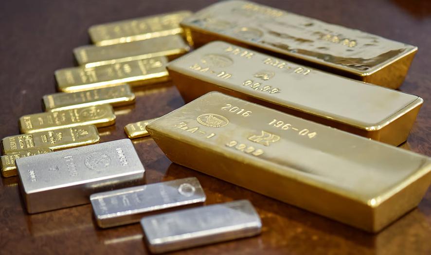 Silver rally nears Rs 3.2 lakh/kg; gold futures hit record Rs 1.48 lakh/10g amid global tensions
