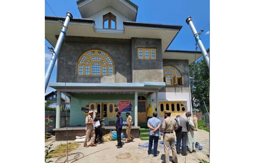 Police Attach Property Worth Rs 1 Crore of Drug Peddler in South Kashmir
