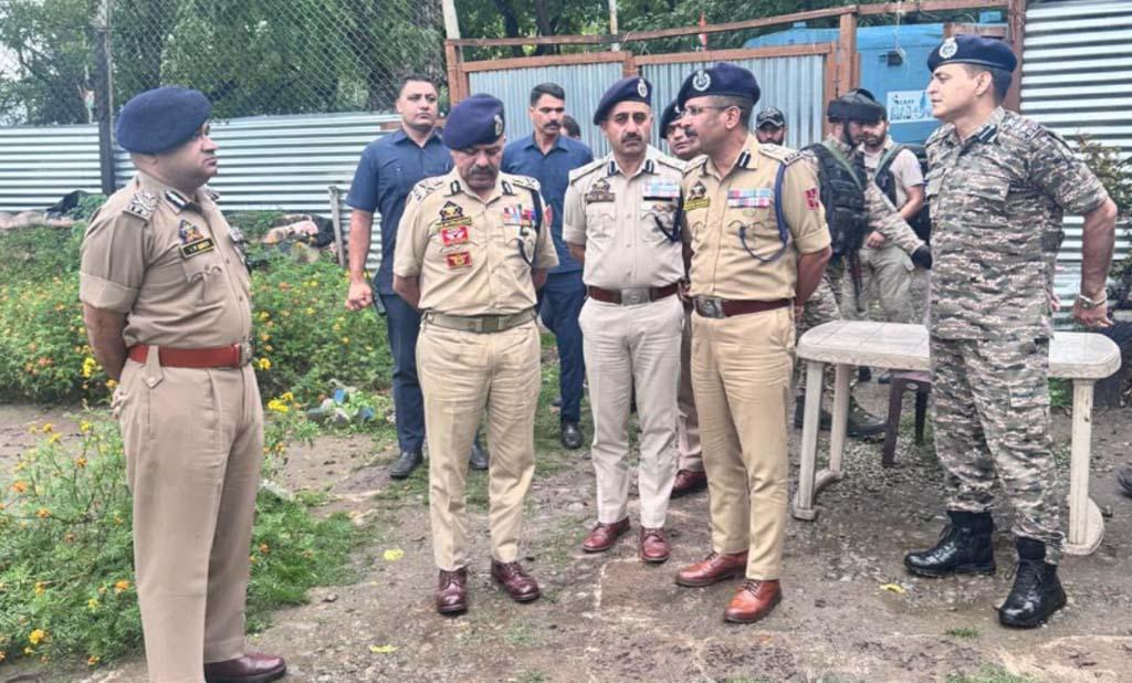 DGP Nalin Prabhat Reviews Security Scenario in Rural Areas of South Kashmir