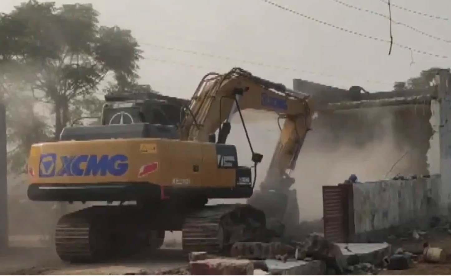 Anti-encroachment drive carried out on 16 acres of land on outskirts of Jammu
