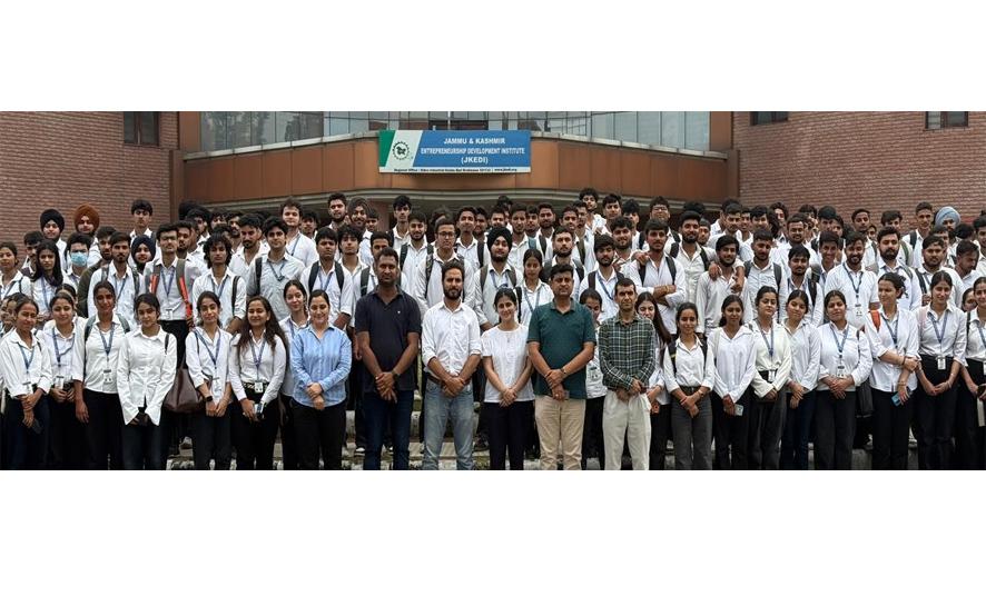 227 students commence Summer Internship Programme at JKEDI