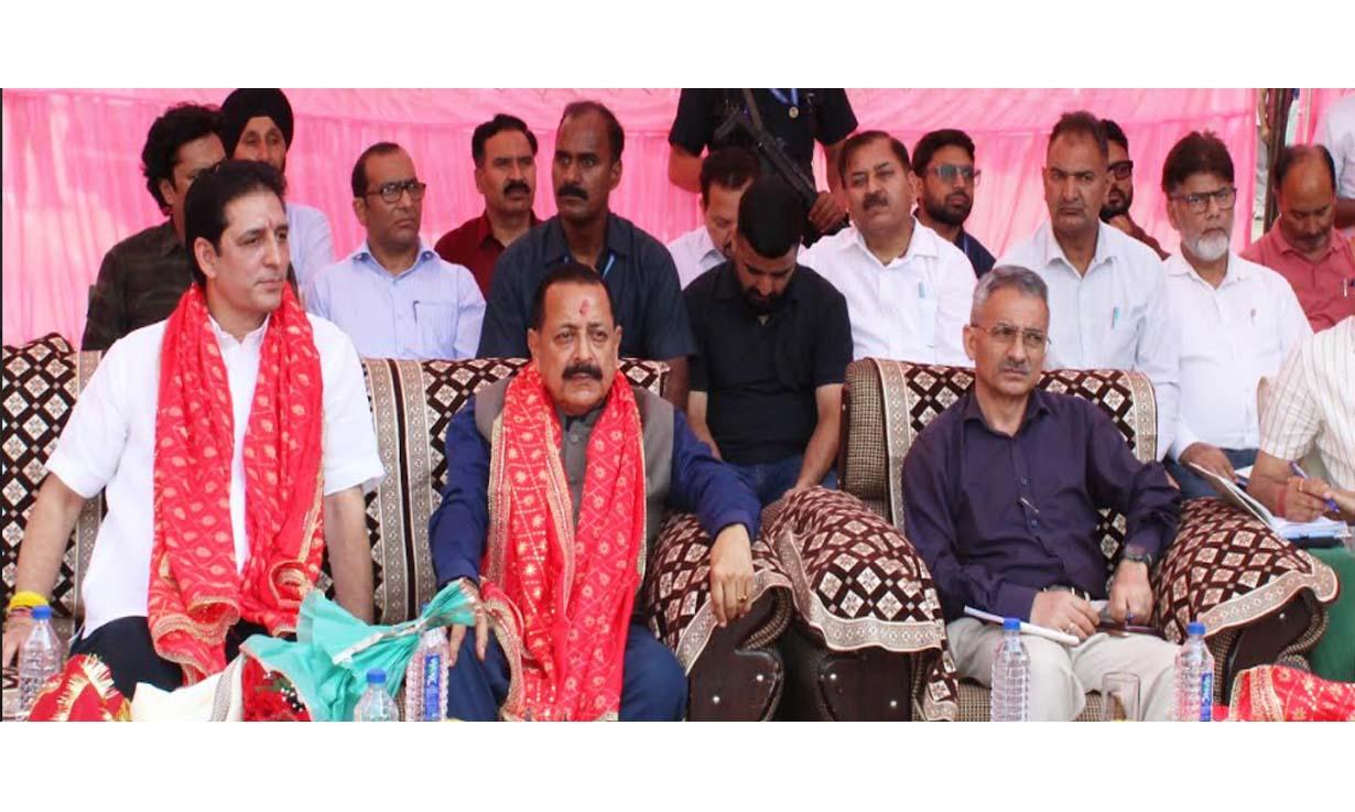 Dr. Jitendra Singh convenes public outreach camp at Malhori; reviews development works, local issues
