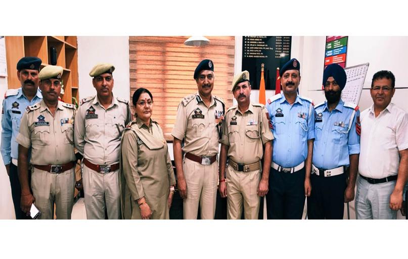 Pipping ceremony of newly promoted head constables held at RTHQ Jammu