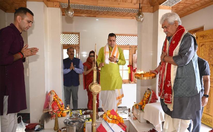 Lieutenant Governor Attends Puja on Somnath Swabhiman Parv, a celebration of 1,000 years of unbroken faith and unyielding resolve & attended a public event
