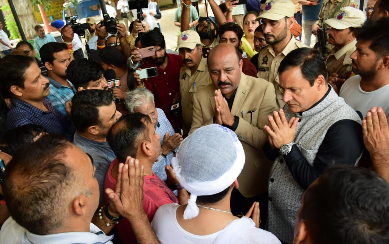 EC orders suspension of Telangana DGP for violating Model Code of Conduct
