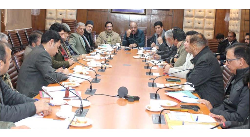 Deputy Chief Minister reviews winter preparedness for snow clearance in J&K